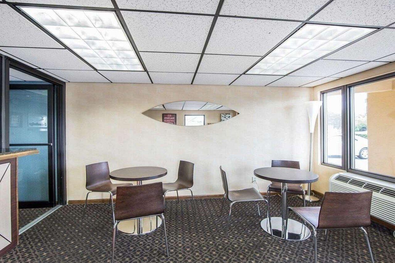 נוקסוויל Econo Lodge North מראה חיצוני תמונה
